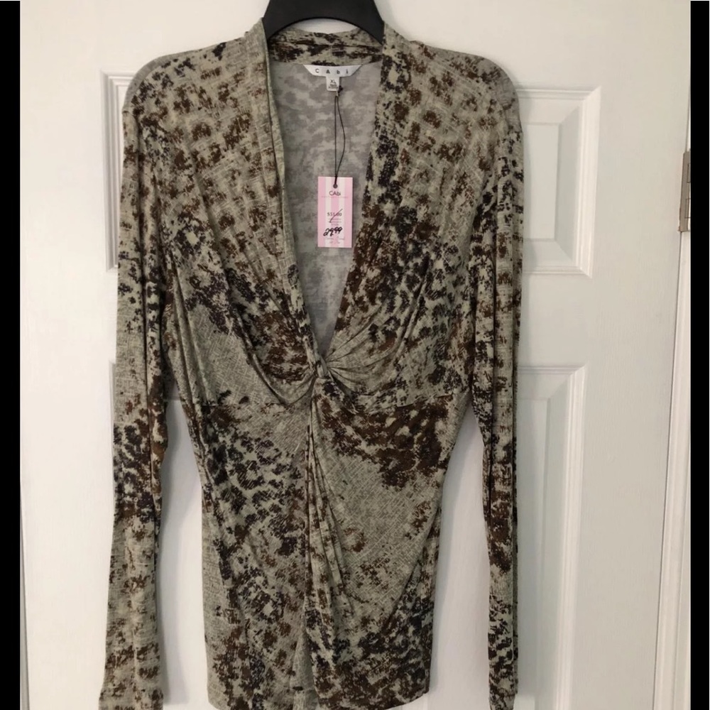 EUC cAbi Twist Front Top.Sz.XL